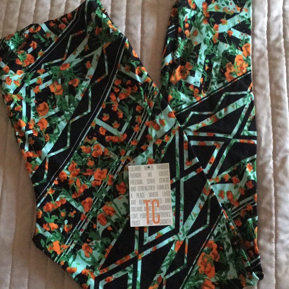 🆕 LLR floral Leggings